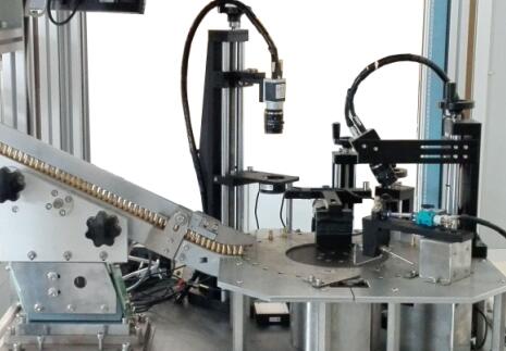 CCD視覺篩選機(jī)對(duì)比人工篩選的優(yōu)勢(shì)_視覺檢測(cè)設(shè)備廠家邁迅威視覺